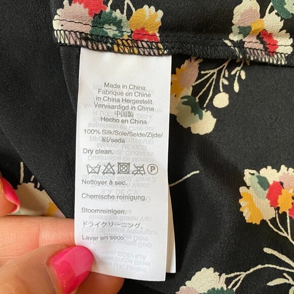 𝅺MADEWELL BNWOT Black Floral Vneck Ruffle Short Sleeve Top  Sz XSmall Silk - Picture 7 of 8